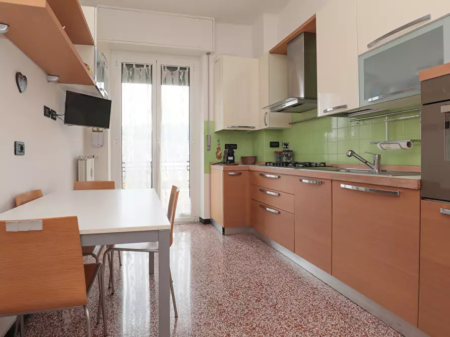 Immagine 1 di Appartamento in vendita  in Via dei Giardini a Genova