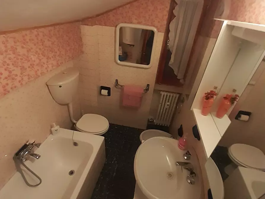 Immagine 32 di Bilocale in vendita  in Corso Nizza 91 a Limone Piemonte