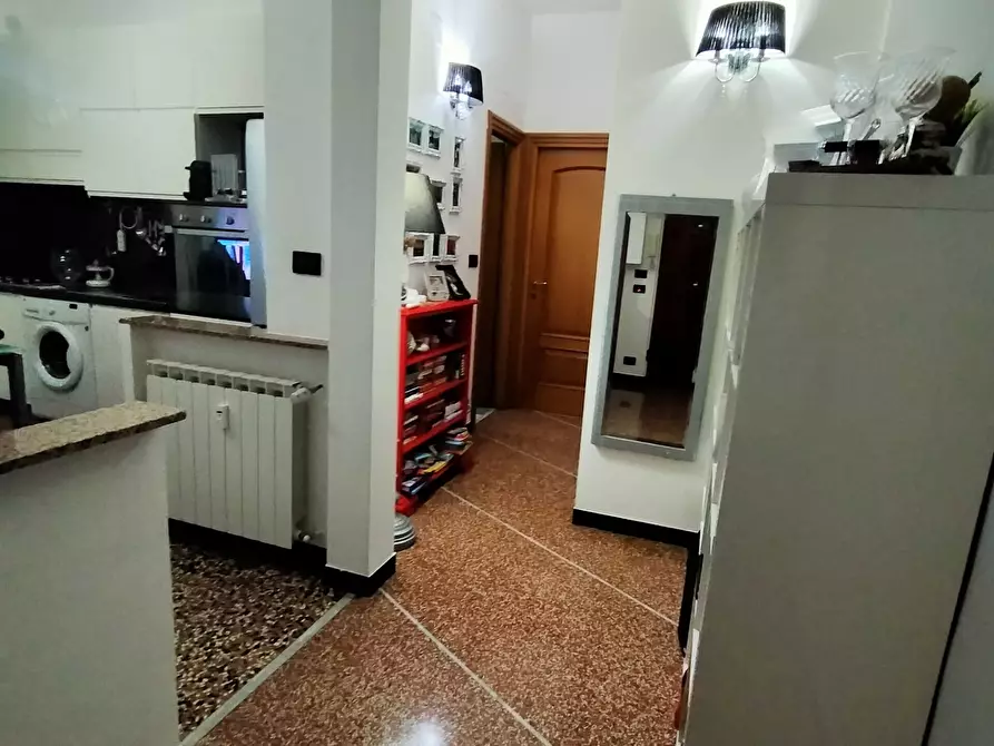 Immagine 61 di Bilocale in vendita  in Via delle Gavette a Genova