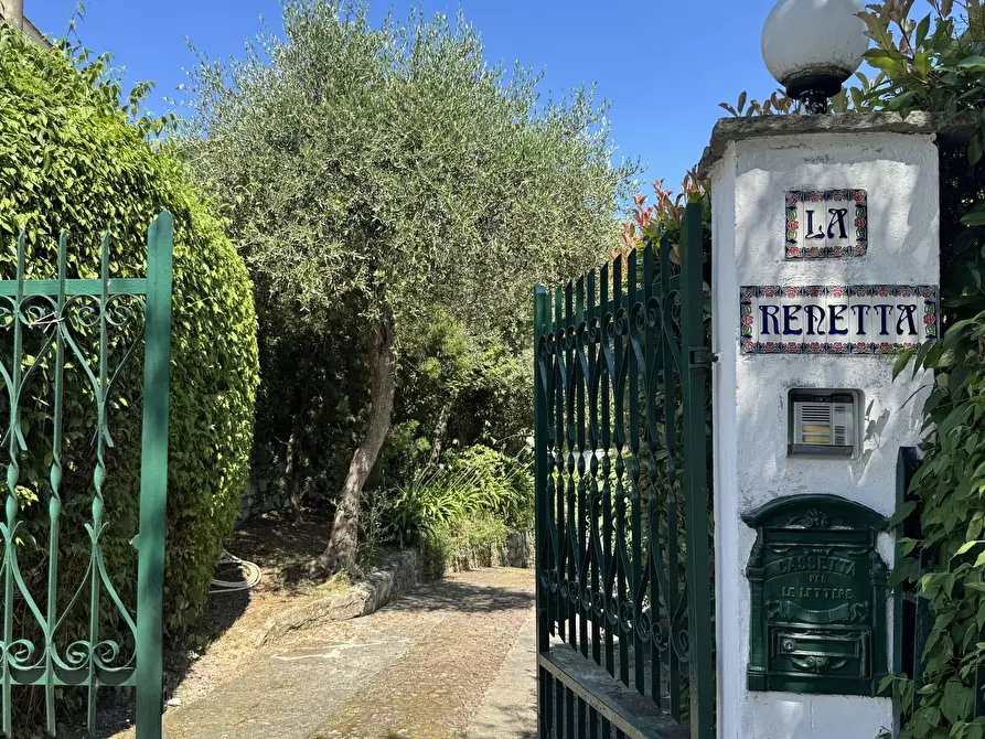 Immagine 2 di Casa indipendente in vendita  in Via San Massimo 106 a Rapallo