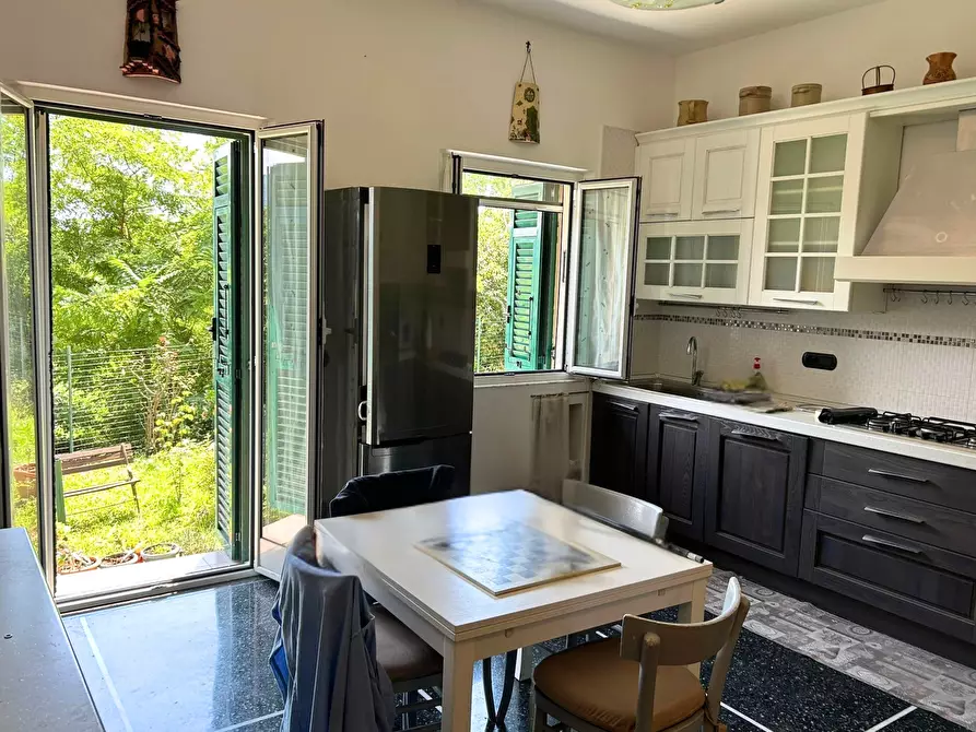 Immagine 5 di Quadrilocale in vendita  in Via Coronata 69 a Genova