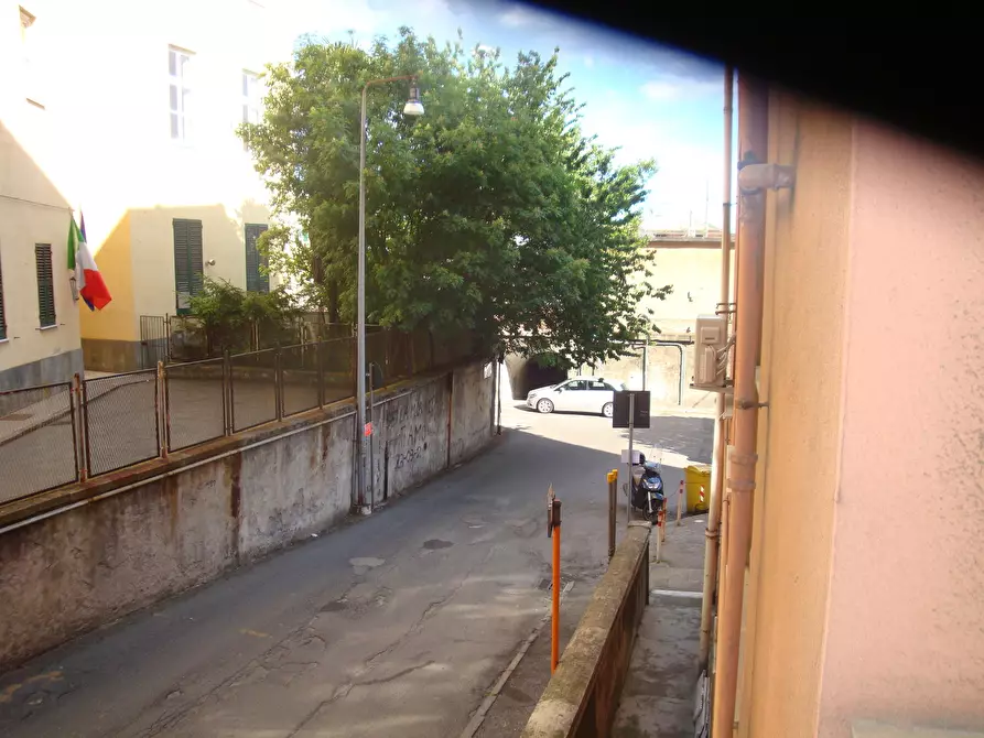 Immagine 42 di Bilocale in vendita  in Via all'Asilo Davide e Delfina Garbarino 2 a Genova