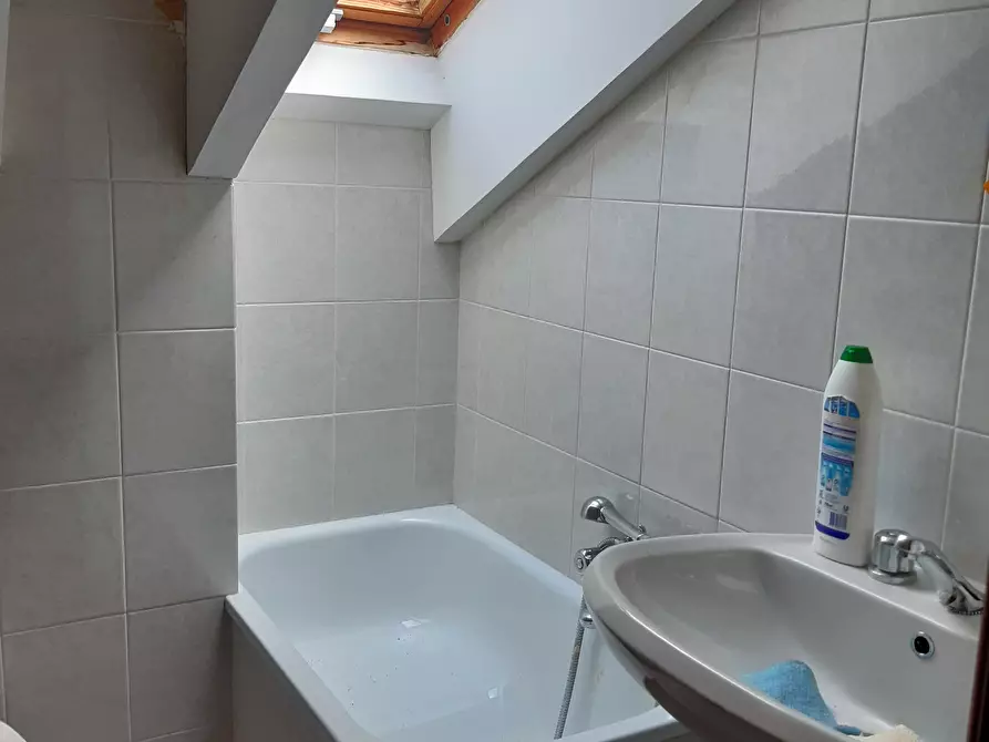 Immagine 16 di Appartamento in vendita  in Via Scavino 21 a Varazze