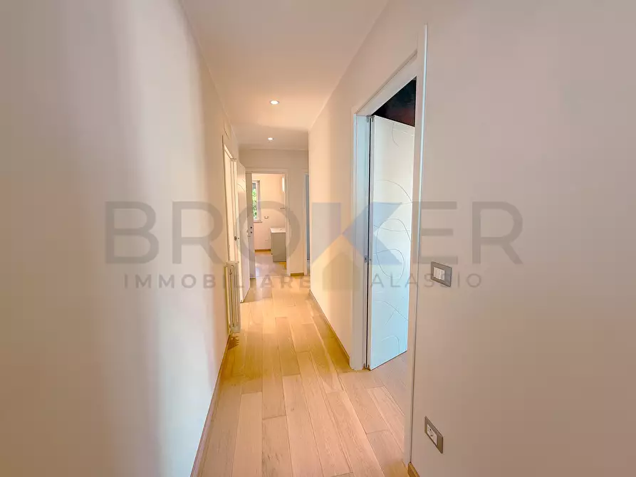 Immagine 25 di Villa in vendita  in Strada Panoramica San Bernardo 116-118 a Alassio