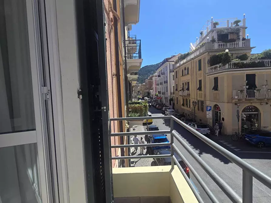 Immagine 36 di Trilocale in vendita  in Corso Dante Alighieri 198 a Alassio