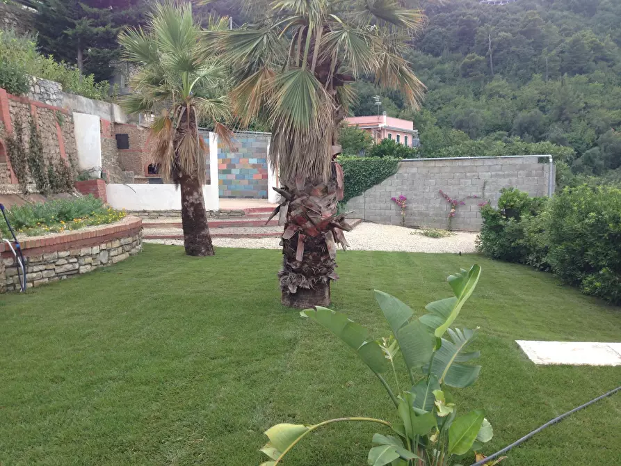 Immagine 8 di Villa in vendita  in Strada Panoramica San Bernardo 116-118 a Alassio