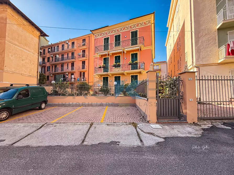 Immagine 25 di Trilocale in affitto  in Via Don Boselli 17 a Alassio