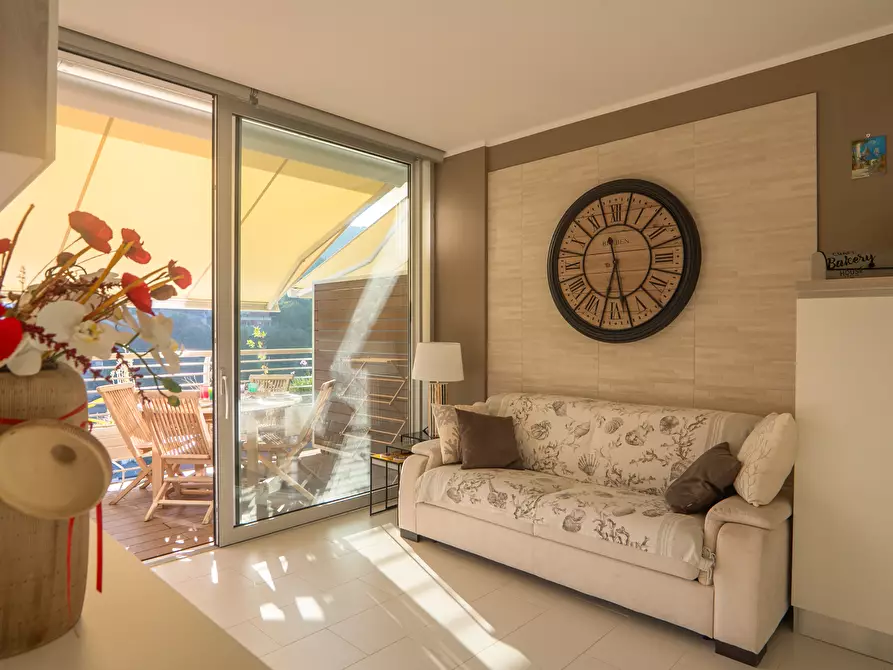 Immagine 8 di Bilocale in affitto  in VIA ADELASIA 101 a Alassio