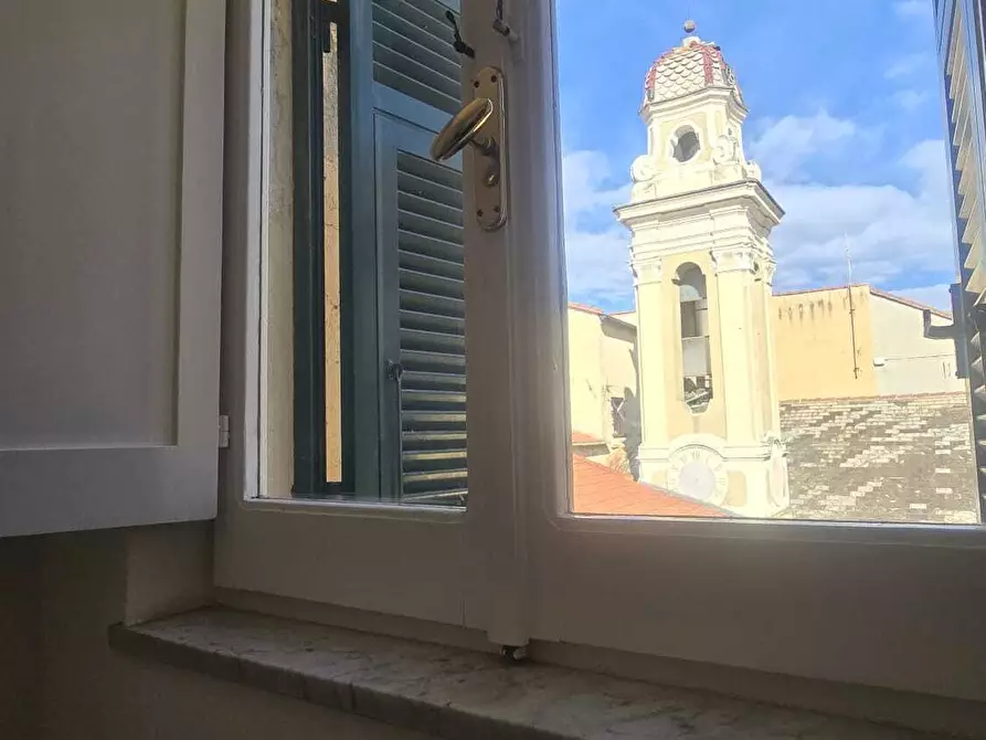 Immagine 32 di Trilocale in vendita  in Via Tommaso Pertica 52 a Finale Ligure