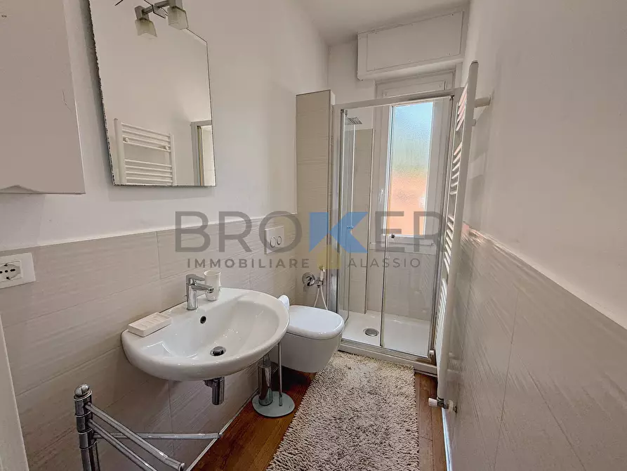 Immagine 8 di Trilocale in vendita  in Via Leonpancaldo 82 a Alassio