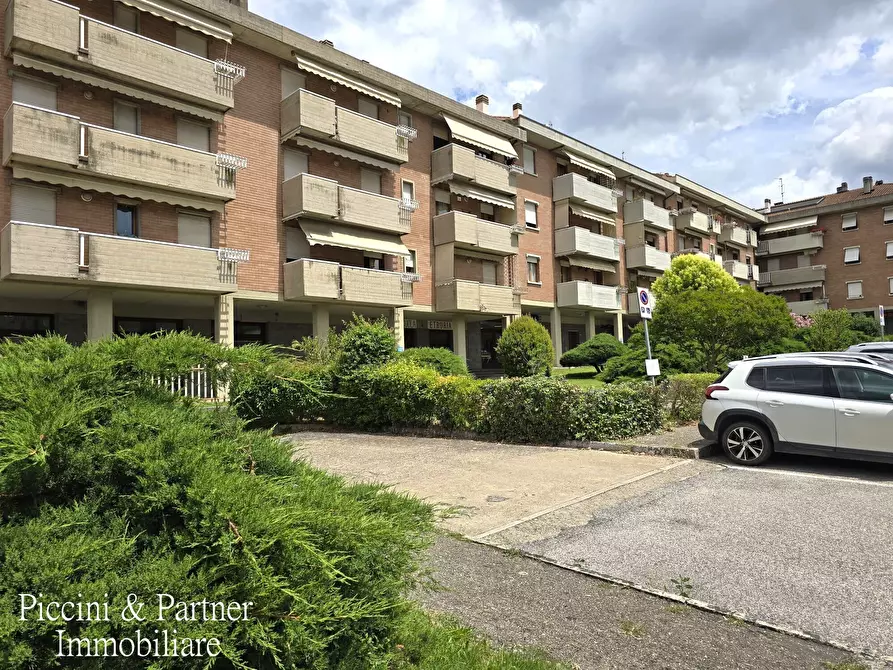 Immagine 1 di Pentalocale in vendita  in Viale Sempione a Città Di Castello