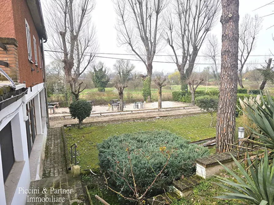 Immagine 4 di Albergo/B&B/Residence in vendita  in Via Chiesa Tonda a Trevi