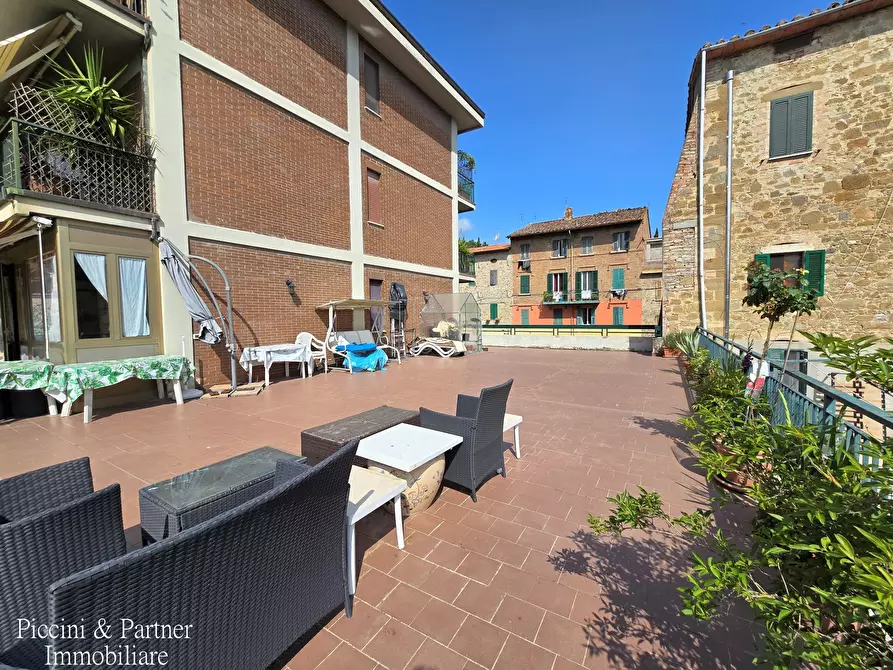 Immagine 18 di Pentalocale in vendita  in Via Giacomo Puccini 84 a Perugia