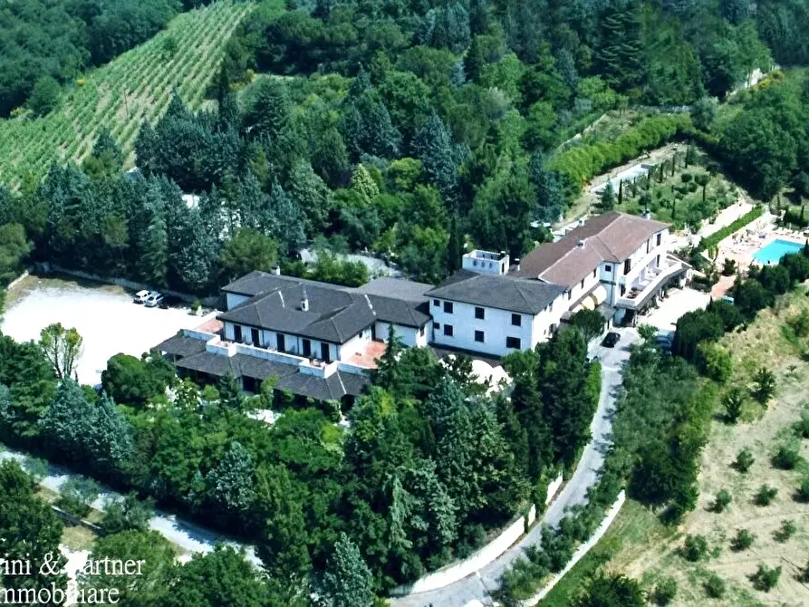 negozio in vendita a Magione