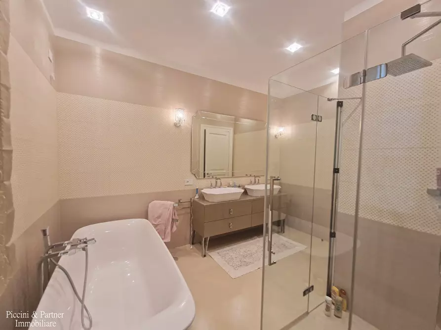 Immagine 55 di Villa in vendita  in Via Celincordia 2289 a Cesena