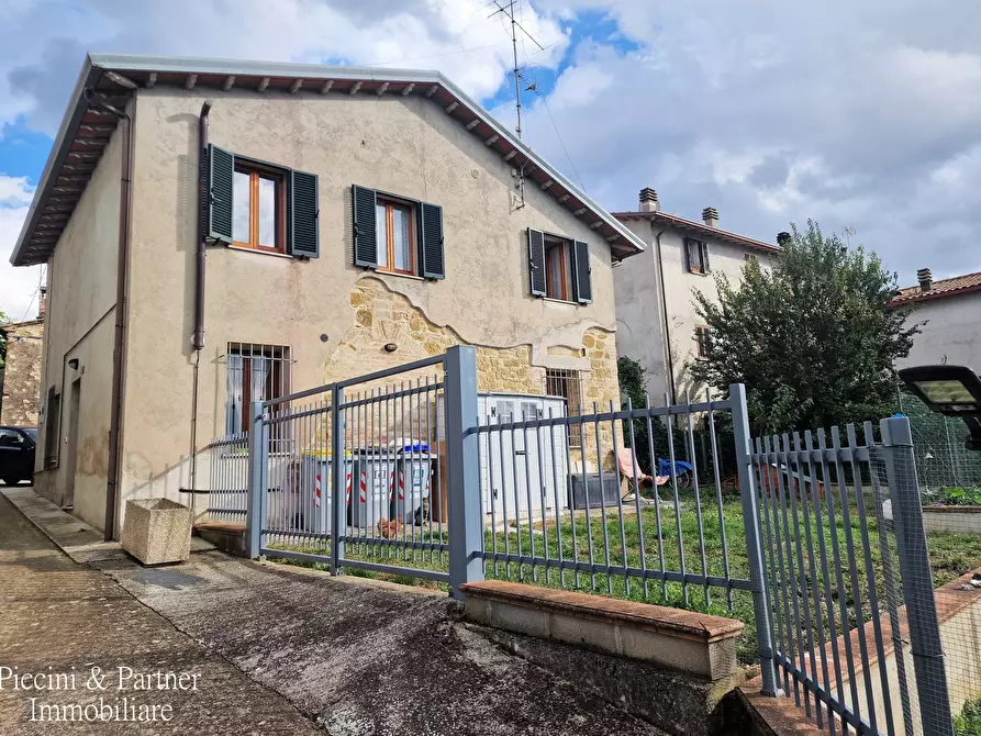 Immagine 1 di Casa indipendente in vendita  in Via dell'Iride 40 a Perugia