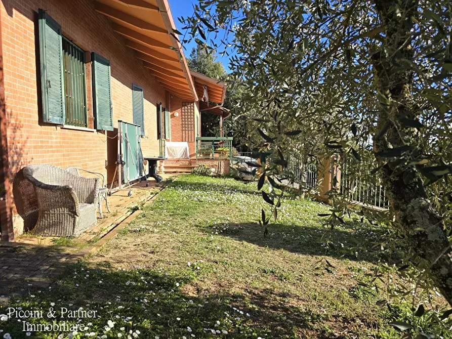 Immagine 8 di Villa in vendita  in Via Col di Lana 89 a Perugia