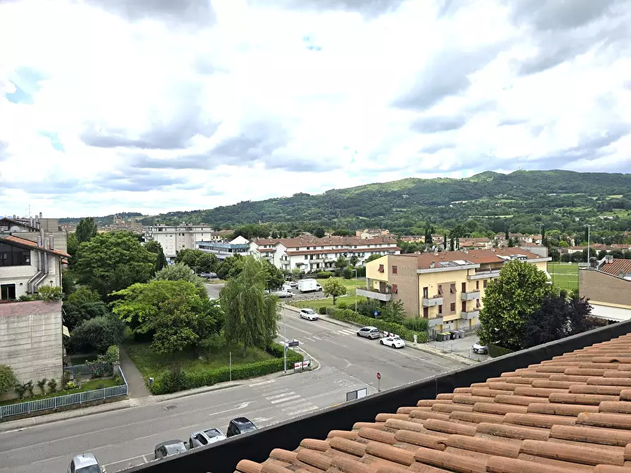 Immagine 44 di Pentalocale in vendita  in Viale Sempione a Città Di Castello