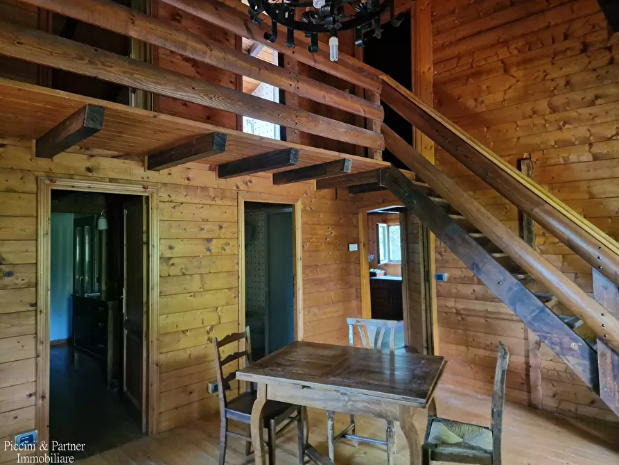 Immagine 35 di Villa in vendita  in Via dei Cespugli 12 a Passignano Sul Trasimeno