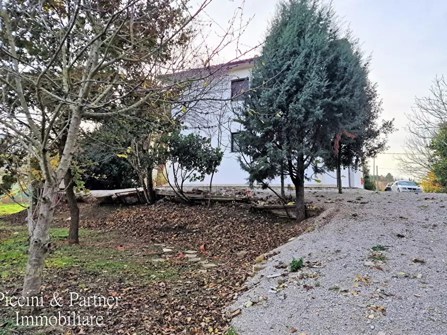 Immagine 1 di Casa indipendente in vendita  in Via Castiglionese a Panicale