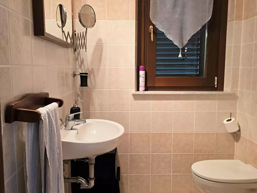 Immagine 25 di Casa bifamiliare in vendita  in Via Panicarola 17 a Castiglione Del Lago