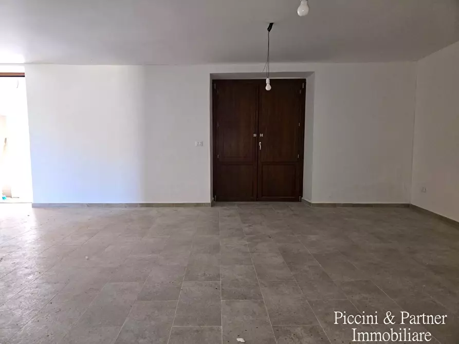 Immagine 52 di Rustico / casale in vendita  a Assisi