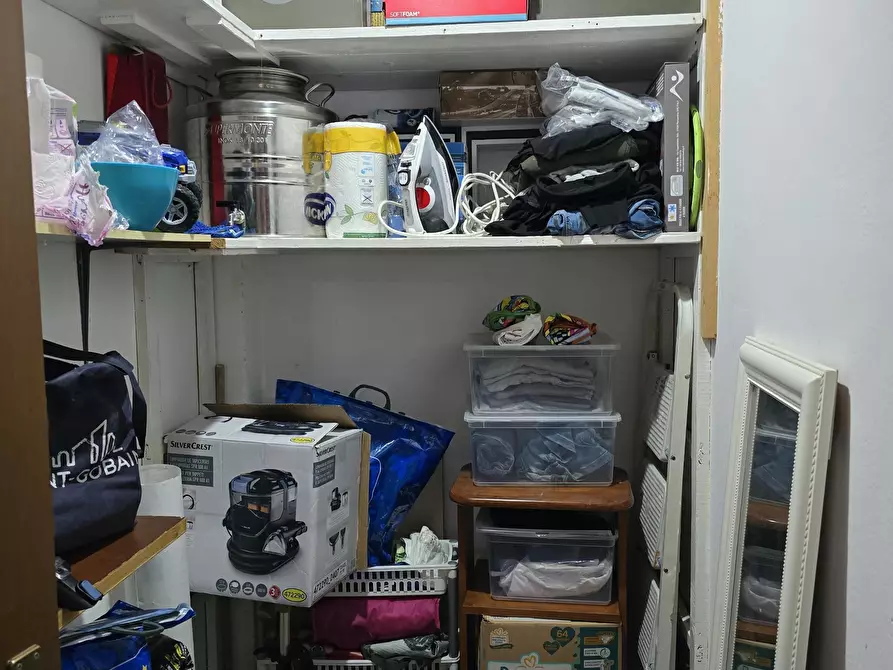 Immagine 46 di Quadrilocale in vendita  in Via Trento a Castiglione Del Lago