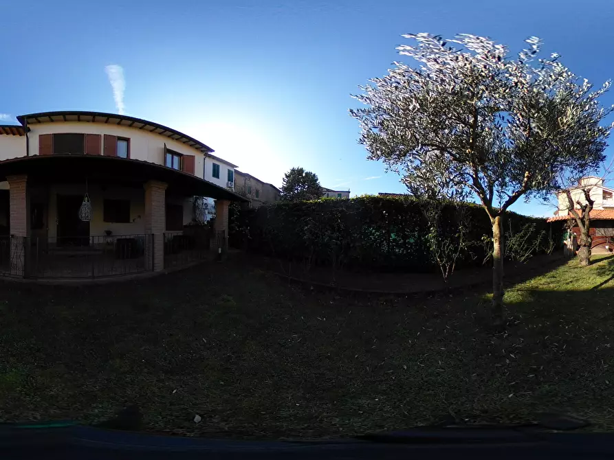 Immagine 55 di Casa bifamiliare in vendita  in Piazzale Umbria a Castiglione Del Lago