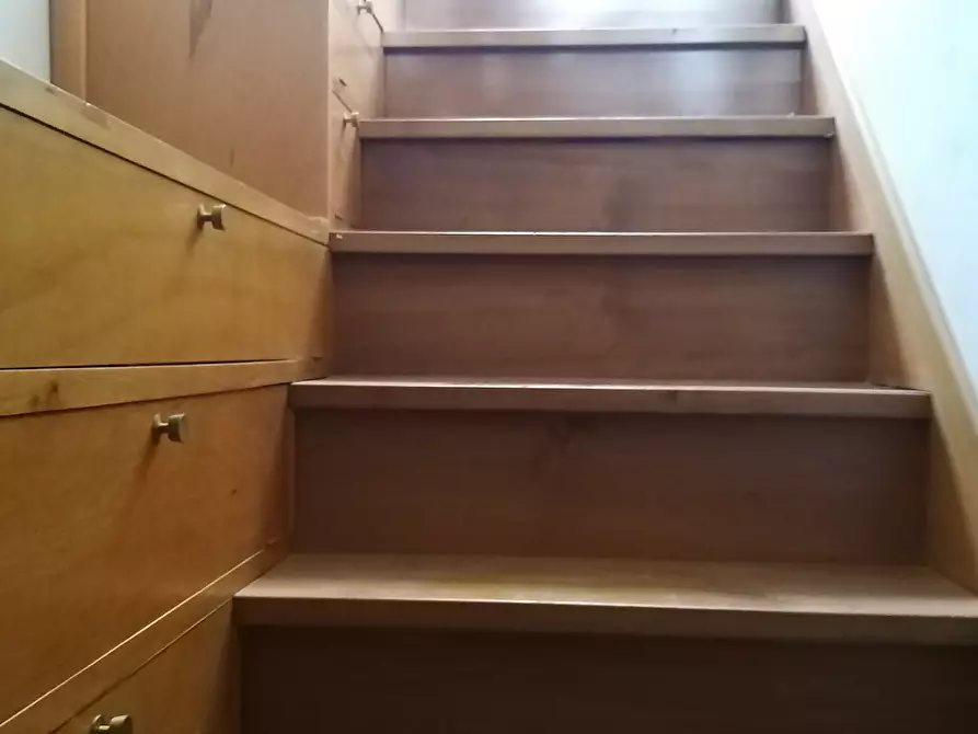 Immagine 18 di Quadrilocale in vendita  in Piazza Cesare Caporali 4 a Castiglione Del Lago