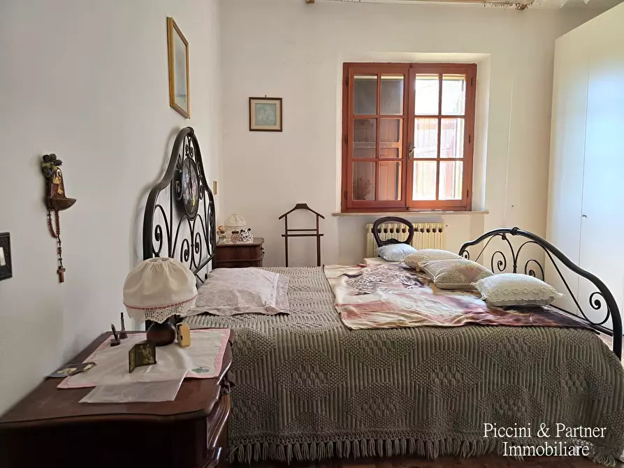 Immagine 60 di Rustico / casale in vendita  in Via Paganico 2 a Castiglione Del Lago