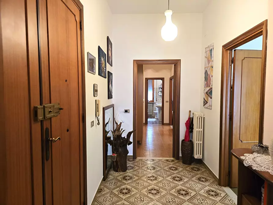 Immagine 3 di Pentalocale in vendita  in Via Tevere 70 a Chianciano Terme