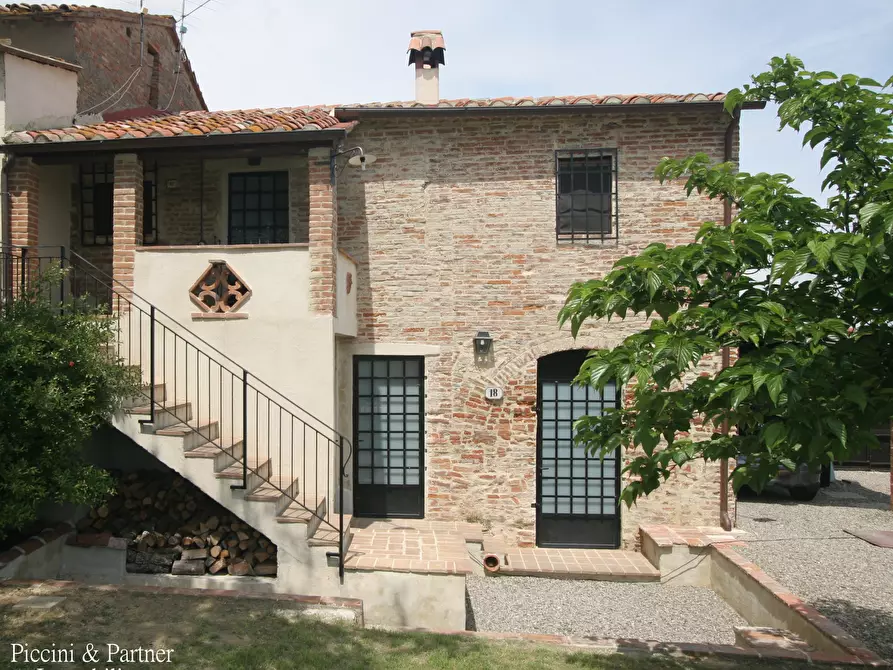 Immagine 1 di Rustico / casale in vendita  in 33CF+W9 Castiglione del Lago PG, Italia a Castiglione Del Lago