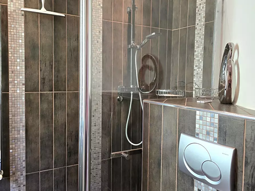 Immagine 49 di Villa in vendita  in Via dei Romani a Magione