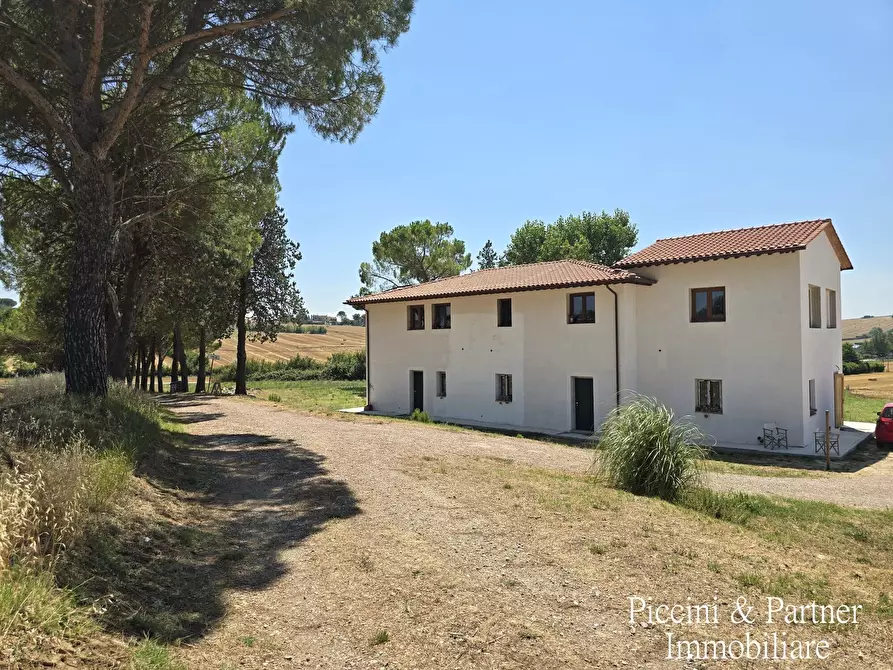 Immagine 1 di Rustico / casale in vendita  in Strada Settevalli 1157 a Perugia