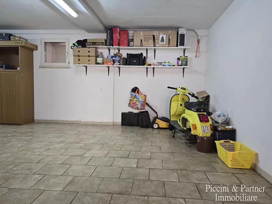 Immagine 59 di Pentalocale in vendita  in Via di Pretola a Paciano