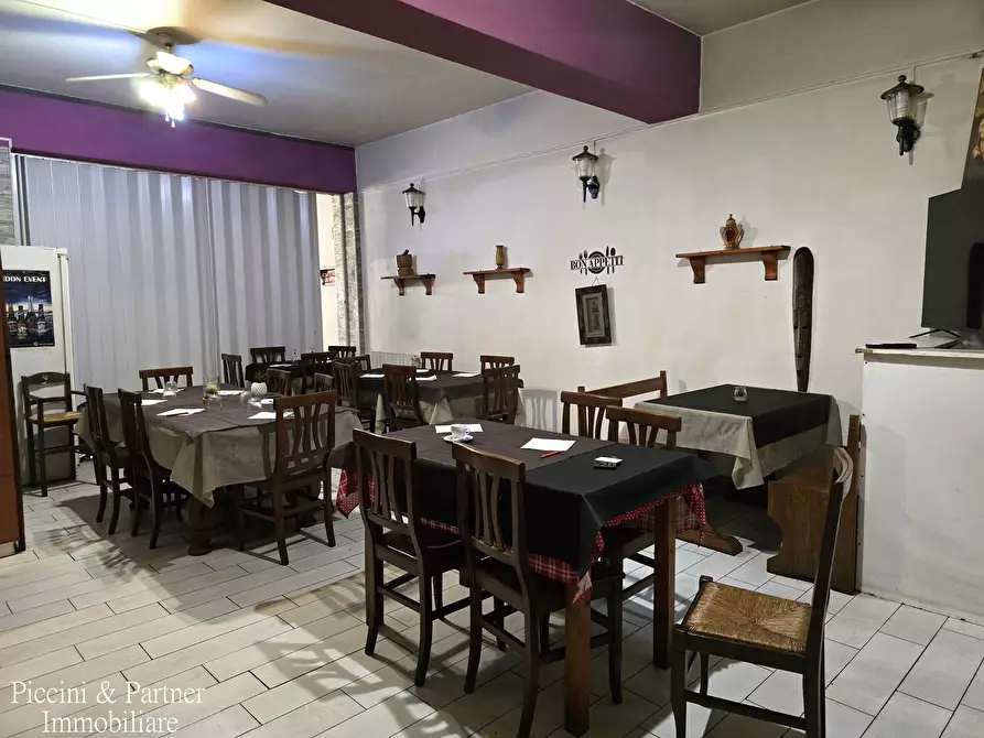 Immagine 12 di Bar / Ristorante in vendita  in Via Mastrodicasa a Perugia