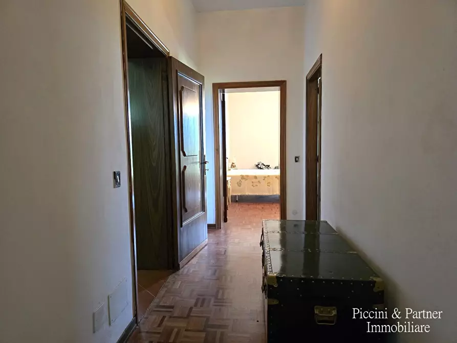 Immagine 70 di Rustico / casale in vendita  in Via Paganico 2 a Castiglione Del Lago
