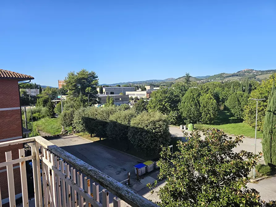 Immagine 19 di Pentalocale in vendita  in Via Ardigò a Perugia