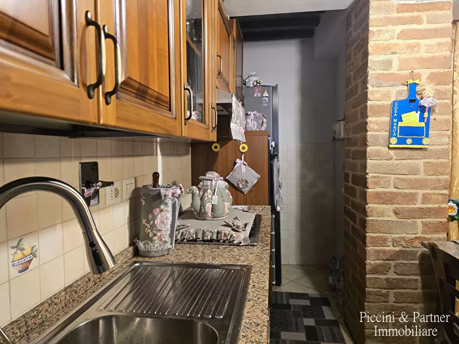 Immagine 10 di Porzione di casa in vendita  in Vocabolo I Cucchi 41 a Castiglione Del Lago