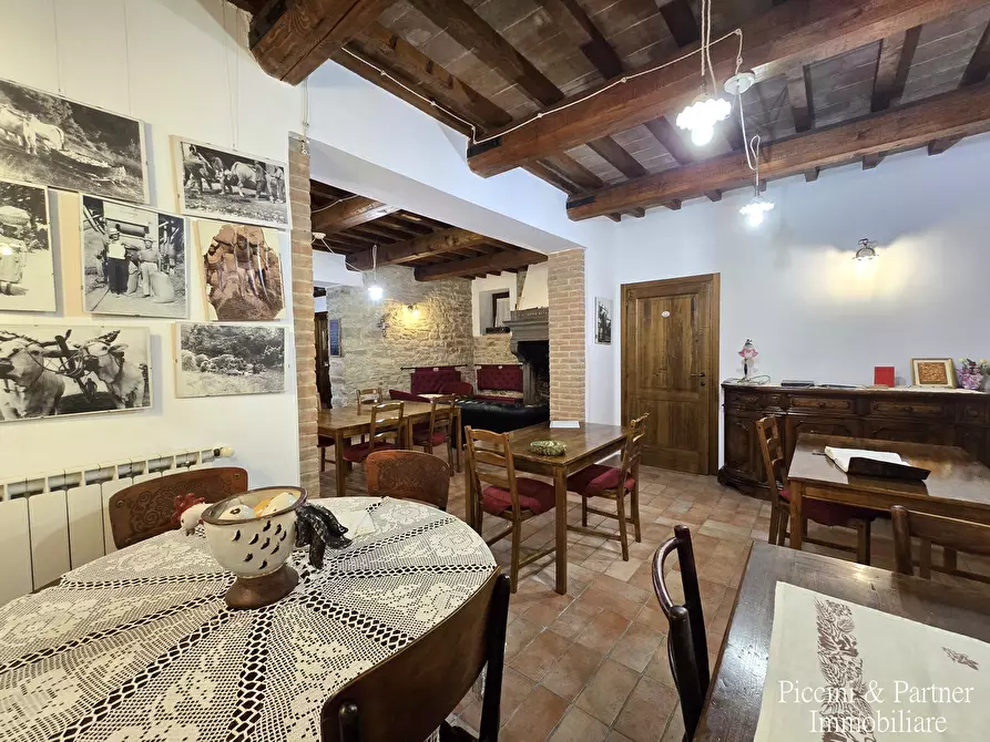 Immagine 13 di Agriturismo in vendita  in S.B.Vecchio a Gubbio