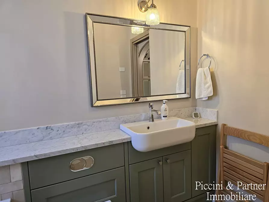 Immagine 55 di Villa in vendita  in Località Castagni 2 a Castiglione Del Lago