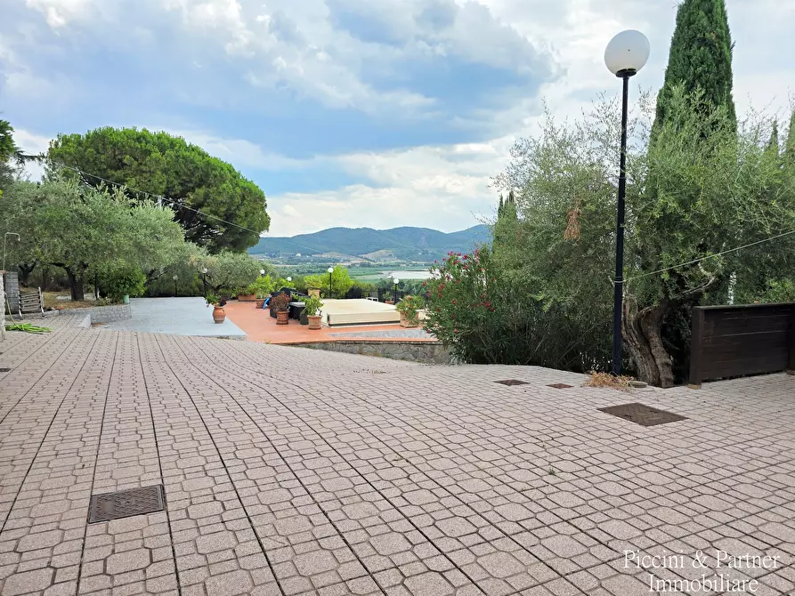 Immagine 71 di Villa in vendita  in Via Marzabotto 11 a Magione