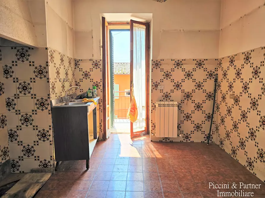 Immagine 43 di Pentalocale in vendita  in Via Imbriani 38 a Perugia