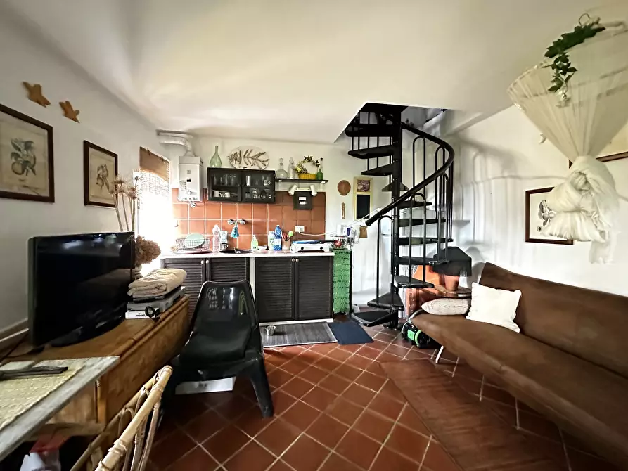 Immagine 23 di Rustico / casale in vendita  in via Glori 36 a Diano San Pietro