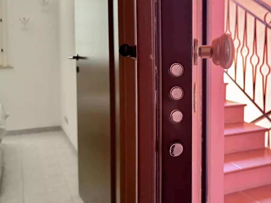 Immagine 5 di Bilocale in vendita  in Gli Olivi 4c a Diano Arentino