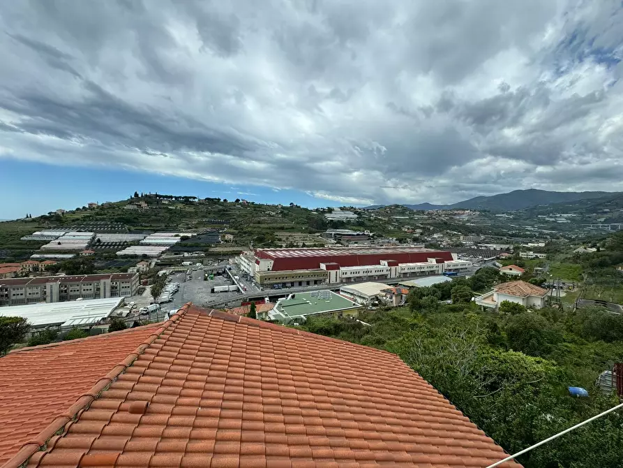 Immagine 12 di Trilocale in vendita  in Via Marsala 67 a San Remo