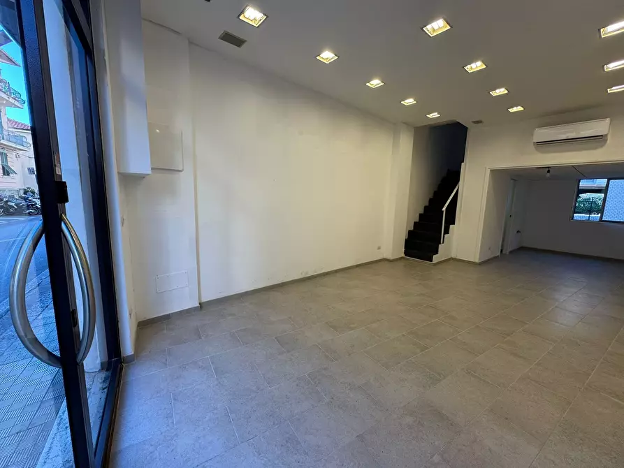 Immagine 6 di Locale commerciale in affitto  in Via Lamarmora 31 a San Remo