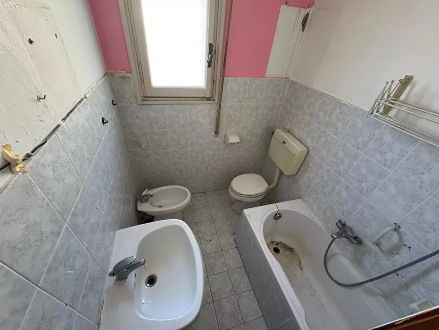 Immagine 28 di Trilocale in vendita  in Via Galileo Galilei 639 a San Remo