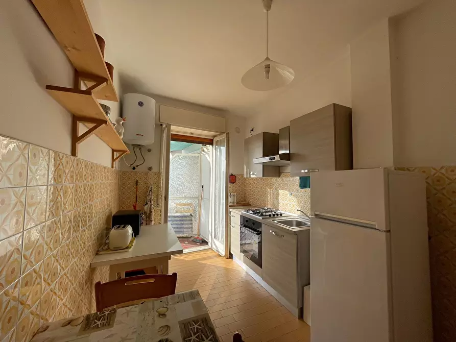 Immagine 10 di Trilocale in vendita  in Via Lamarmora a San Remo