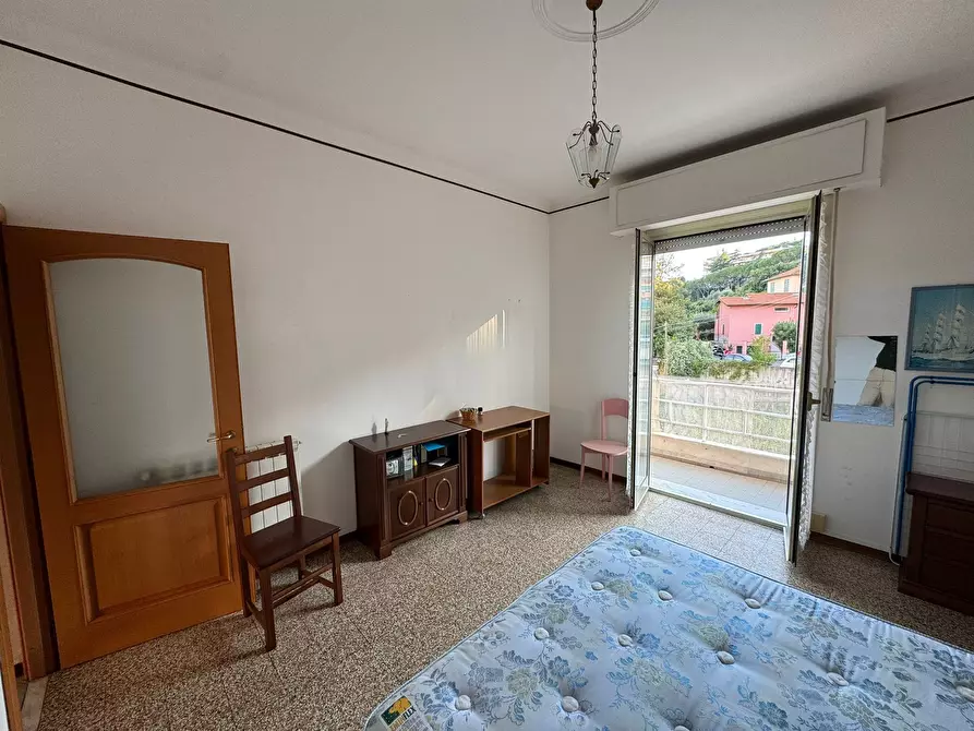 Immagine 9 di Trilocale in vendita  in Corso degli Inglesi 590 a San Remo